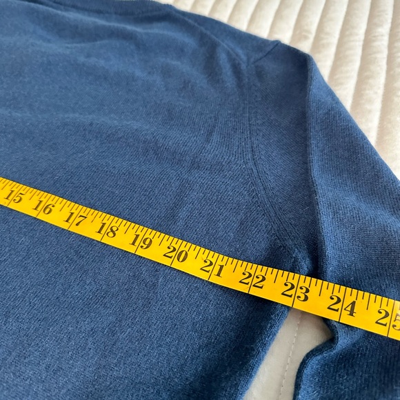 Men’s cashmere v-neck sweater Sz S - Picture 4 of 5